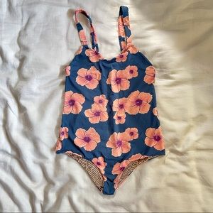 Acacia. Saba. Small.